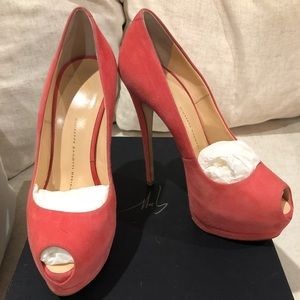 Giuseppe Zanotti Azalea pump size 37.5 coral pink